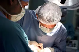 重大突破！国际首例“基因编辑猪——脑死亡患者异种原位全肝移植手术”成功了图片