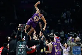 末节登场，得5分！“云南滑翔机”矣进宏完成CBA生涯首秀图片