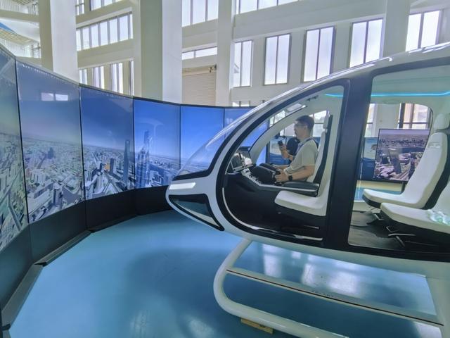 产业链上的山东好品牌·青岛新力量｜室内也能“开飞机”！蓝天航空如何开拓低空经济新蓝海？