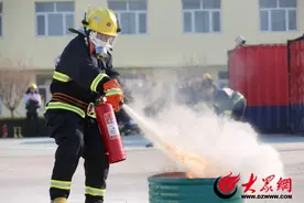 山东滨州：拼技能 展风采 消防部门组织开展社会单位消防技能大比武图片