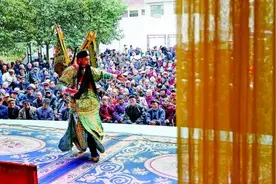 陕西：秦腔一吼唱新韵图片