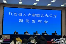 3月1日起，不及时清理宠物粪便最高罚五百元！图片