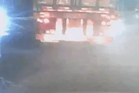 合肥一小伙狂按喇叭别停大货车，竟是因为……图片