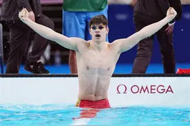 外公回忆潘展乐往事：训练后偶尔犒赏肯德基，奖牌太多压倒蚊帐图片