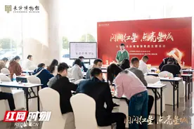 闪闪红星点亮星城 “流动博物馆”现身长沙图片