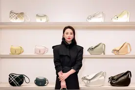 从皇家蓝到格纹，Burberry 经典回归图片