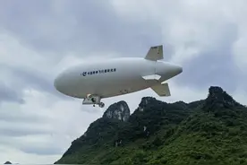 中国载人飞艇，首次！图片