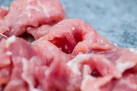 8322吨“莱猪”去哪了？台业者爆料：不只洗“国籍”还洗“肉籍”图片