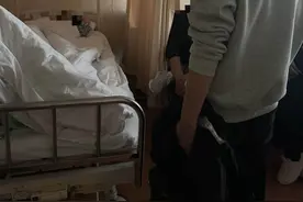 “负债上班”，无案可办的律师涌进医院“扫楼”图片