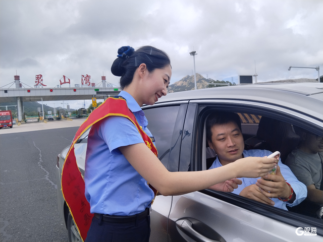 自驾来青哈啤酒游客增多，青岛高速全力护航保障路网畅通