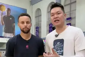 朱芳雨震惊了：这就是为什么库里是超巨图片