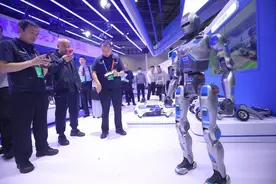 中国国际警用装备博览会今天开幕，智慧化无人装备最亮眼图片