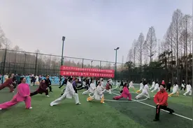 西安市阎良区举办太极拳培训班   助力全民健身新风尚图片