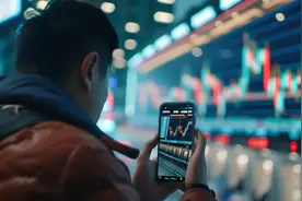 有人4天亏了3万！网红主播收费荐股！新股民更容易“上头”，警惕→图片