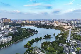 江苏中部城市泰州，为何喊出“坚决走出‘居中’舒适区”图片