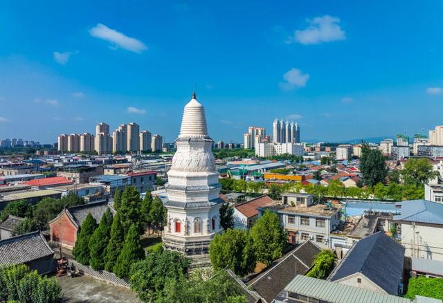 卷了一周的北京白领，周末扎进天津县城