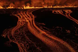 （外代一线）冰岛雷恰角半岛：火山喷发图片