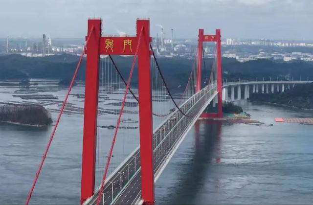 假期余额告急？央视力荐钦州，赶紧安排上→