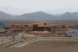 进度条丨图兰朵葡萄酒小镇项目建设正酣图片