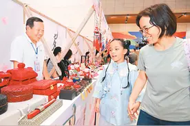 共绘中外文明交流互鉴画卷图片