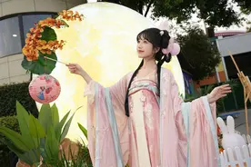 中秋奇妙夜展花样国风 武汉欢乐谷成小长假热门打卡地图片