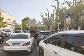 接孩子临停也要收费，合理吗？图片