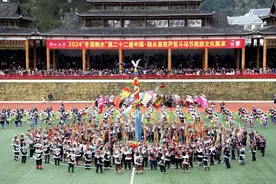 【媒体看苗山】又爆了！全网都在看融水苗族芦笙斗马节图片