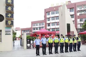 “警”心守护，宝安公安全力做好2025年中考护考工作图片