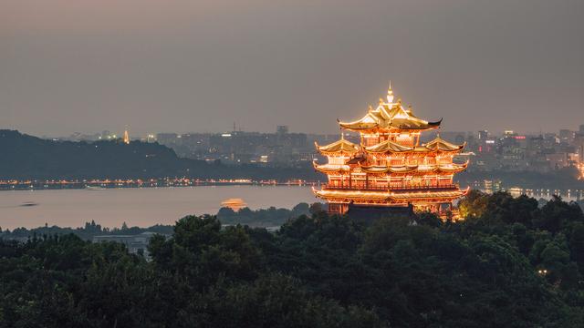 还在挤六和塔排队拍照？杭州这些千年古塔表示不服