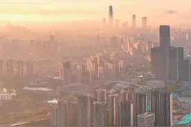 16镇街公布年中经济数据图片