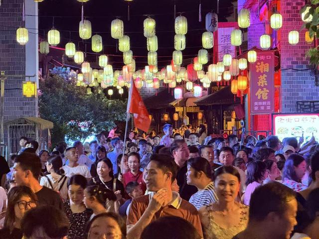 “这么近，那么美”，长沙切换“粤语区”
