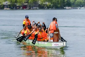 明湖再闻战鼓声 龙舟大赛明日开启图片