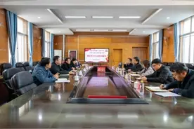 结对联学聚合力 强校提质促发展——中国石油大学（华东）附属中学联合东营市胜利第一初级中学开展中心组示范课暨结对联学研讨活动图片