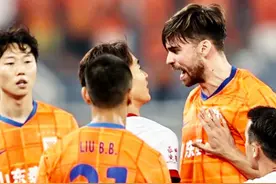 主场1比3不敌成都蓉城，泰山队无缘足协杯八强，球迷怒喊“崔康熙下课”图片