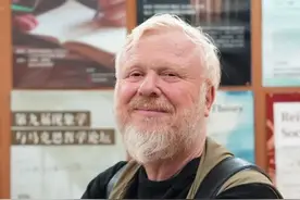 法国教授的水墨缘：中国毛笔是我最好的朋友 | 老外讲故事·中华文化圈粉记⑰图片