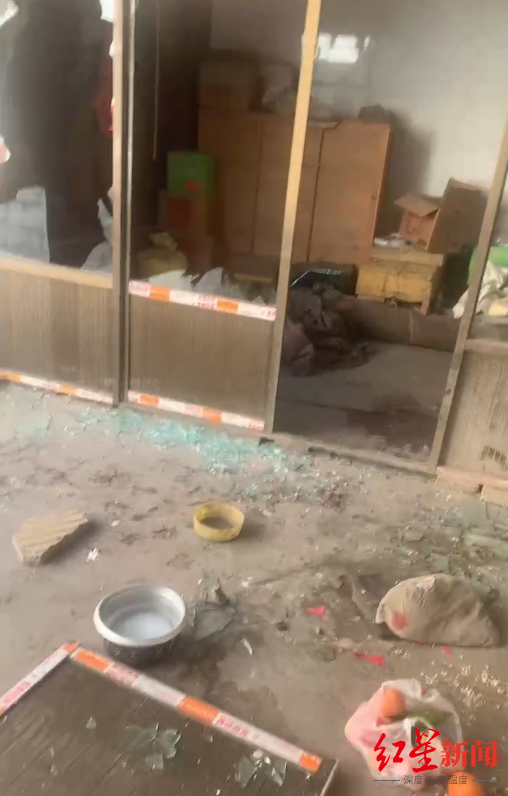 山西“狗咬人被摔死，狗主人上门理论被反杀	”案庭审结束 被告人家属：尚未宣判