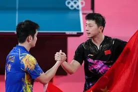 邓亚萍：超级全满贯到目前为止只有三个人，我、马龙、樊振东图片