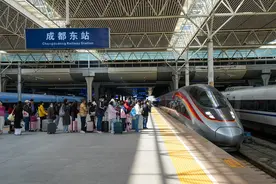 清明假期首日成都南站、犀浦站创单日旅客发送量历史新高图片