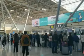 果然视频|国庆假期第三天，济南遥墙国际机场出发人流适中图片