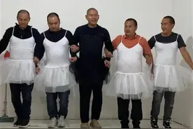 五个爸爸直播跳舞为病儿筹款：“一夜收40万打赏”后人气回归平淡，谁情况急就先用钱图片