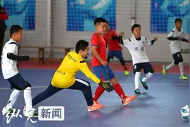 石家庄市青少年室内五人制足球赛开赛图片