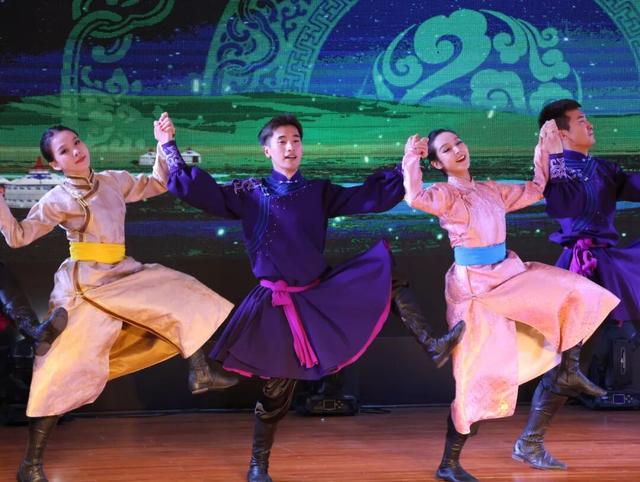 青城冰雪“湘”约中南！这个冬天，去呼和浩特撒个欢儿