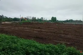 国道207遂溪段改线工程项目驻地开工图片