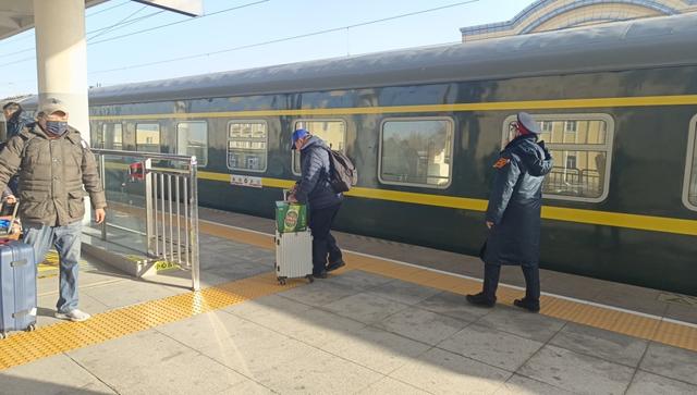 开启13天南国之旅！城阳站开出今年第19趟旅游专列