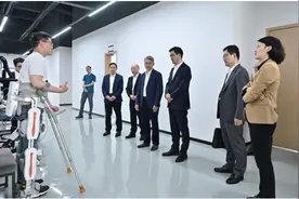 建设银行持续开展“千企万户大走访” 加大力度支持小微企业融资协调工作机制图片