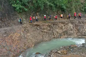 聚焦防汛抗旱丨特写：7.3公里的“补给线”图片