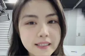 冰火时评丨爸爸点赞“学渣”儿子：“榜上无名”不代表“脚下无路”图片