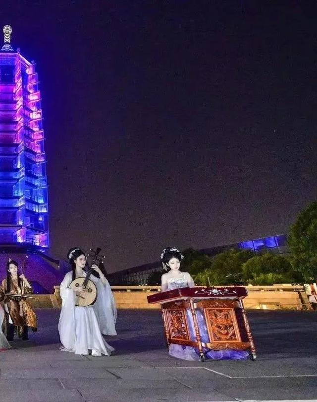 七夕他们排着队来，带着爱的号码牌~