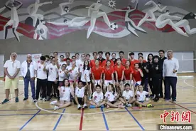 中巴学生以球会友：新交故知迸发“青春力量”图片