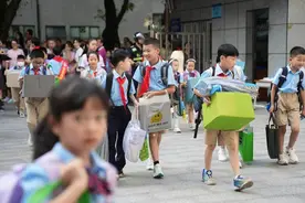 23省份人口年报：粤桂贵为生育主力军，东三省十年缩减超千万人图片